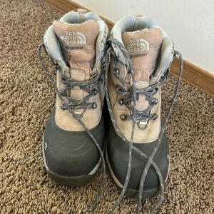 The north face waterproof winter boot